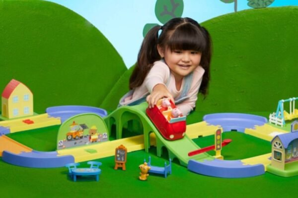 Peppa Pig All Around Peppa’s Town Set Just $26.49 on Amazon (Reg. $51)