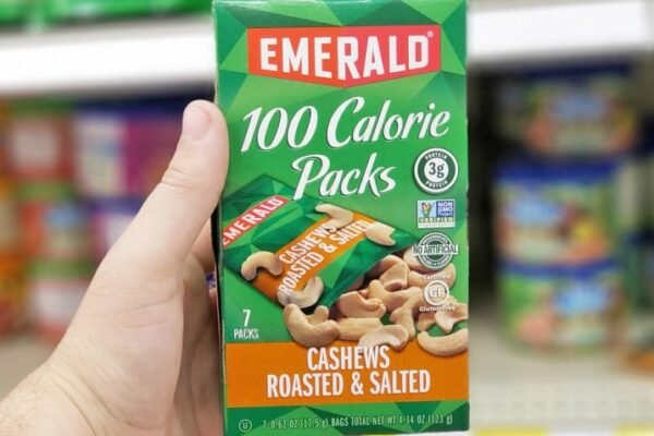 Emerald Cashews 100-Calorie Packs 7-Count Box Just $2.54 Shipped on Amazon