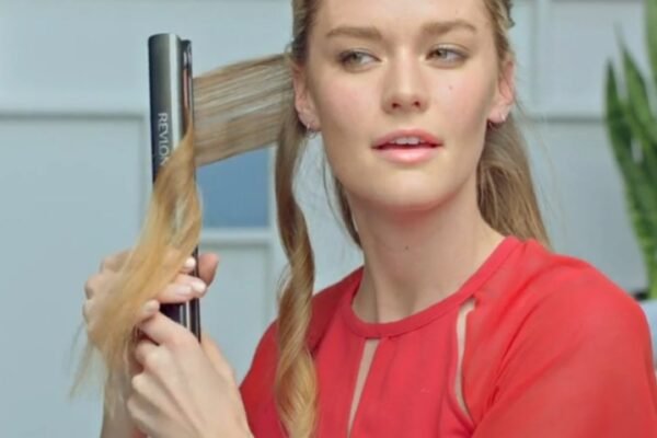 Revlon Hair Straightener w/ Copper Plates Just $20 on Amazon (Regularly $40)