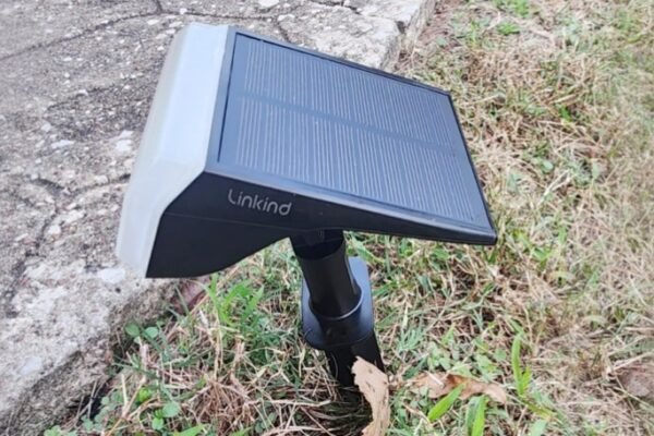 Linkind Solar Lights 4-Pack Only $22 Shipped for Amazon Prime Members (Reg. $40)